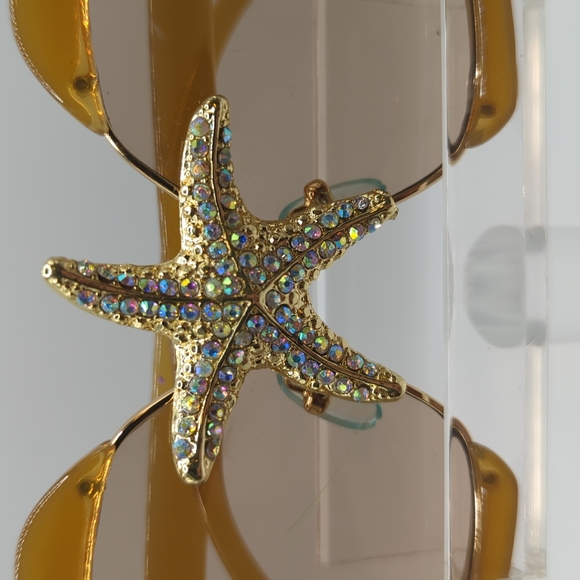 Stage or festival custom-made sunglasses. - Picture 2 of 3